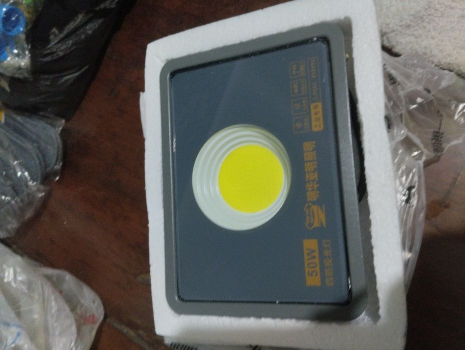 Фонарь светодиодный