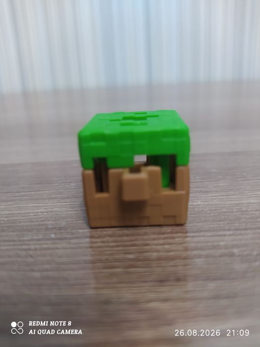 Kinder joy фигурка