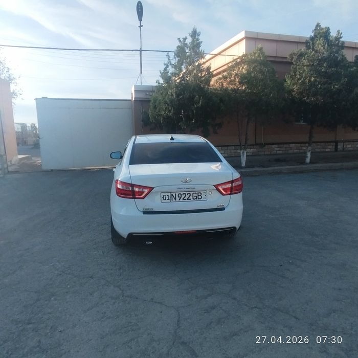 Lada vesta sedan