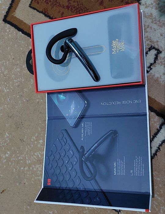 Наушник hoco S19 срочно продам