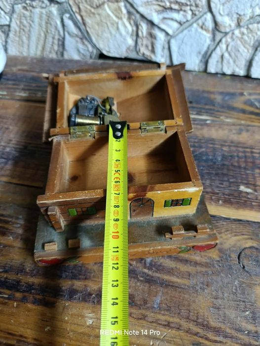 Стара музикална къщичка