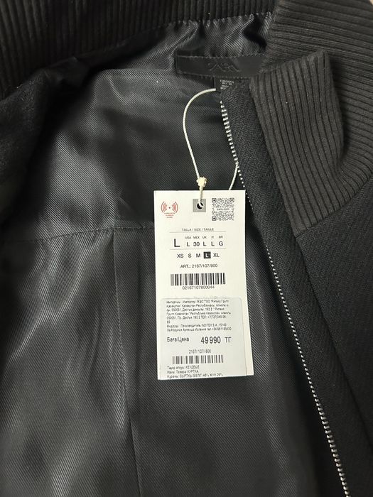 Продам шерстяной бомбер Zara