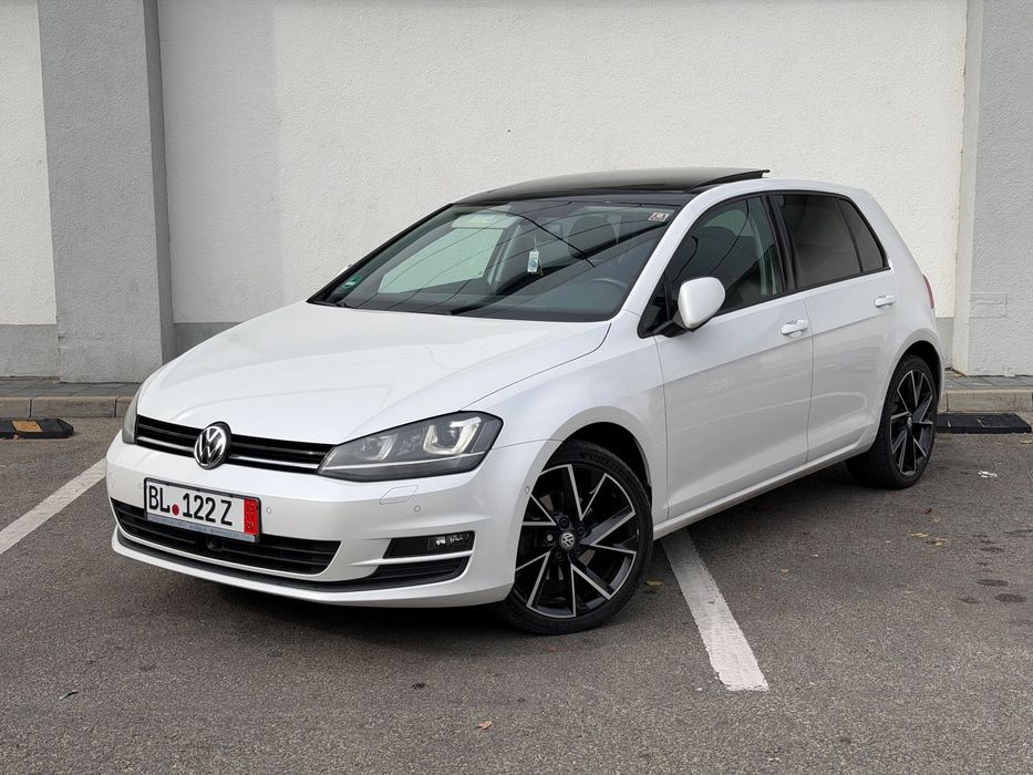 Volkswagen Golf 7 / Panorama / Webasto /Distronic / Alb Perlat / Jante R18 / RATE auto