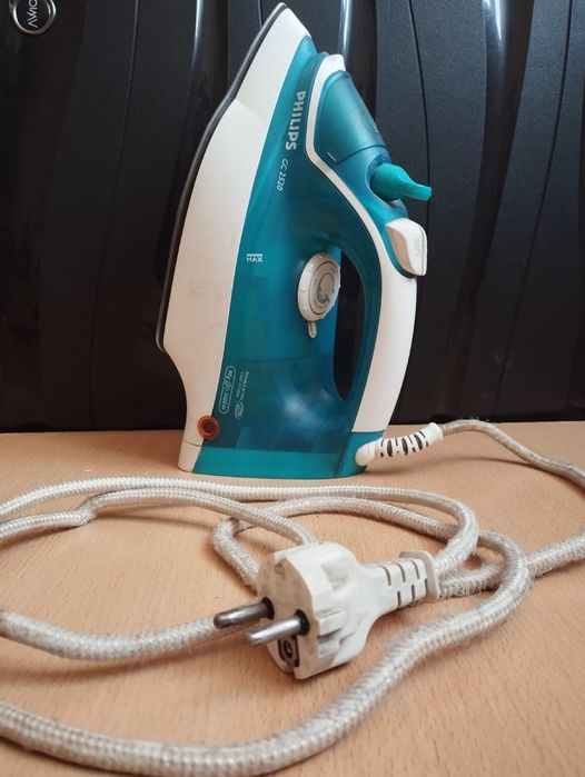 Утюг Philips срочно продам