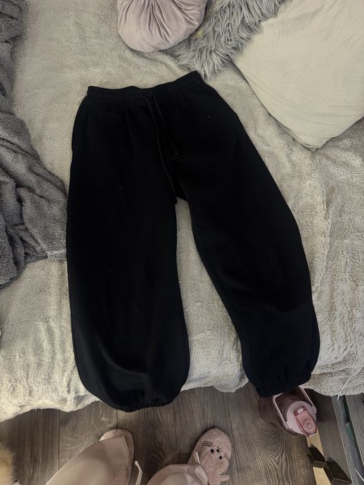 Две Долнища Zara.