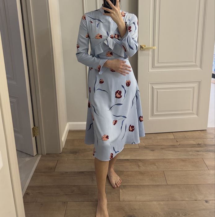 Продам платье голубое