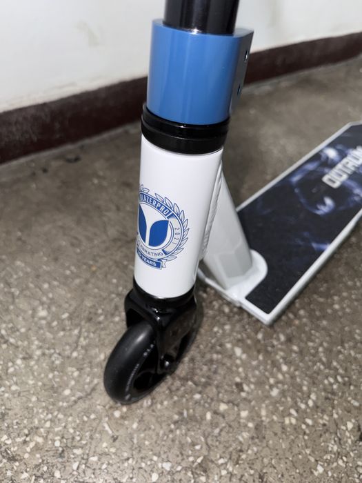 Trotineta scheme freestyle blazer pro outrun 2 fx white smoke