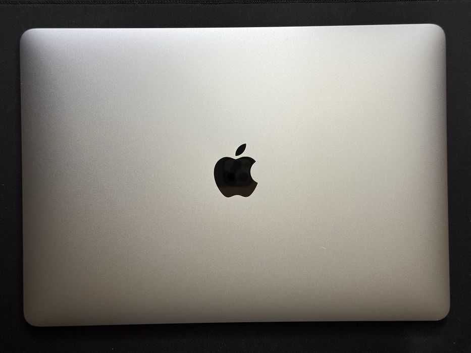 Apple MacBook Air M1
