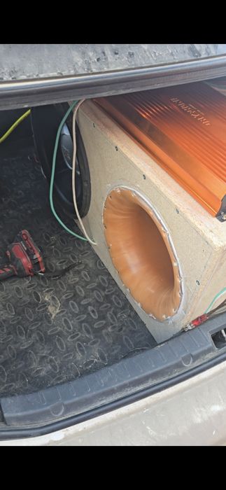 Продам сабвуфер.