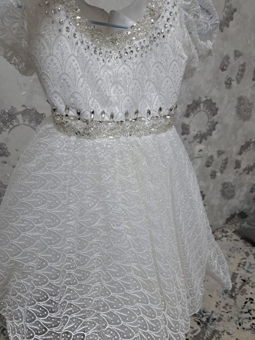 Продаётся вечерние плать для девочек