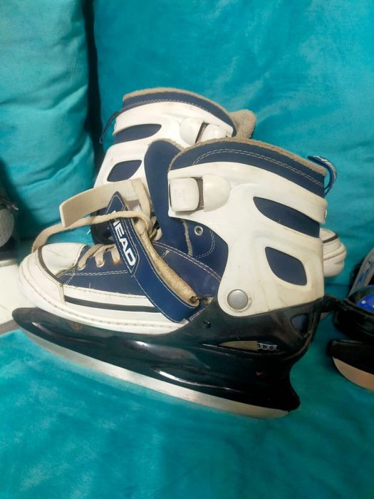 Коньки продаются