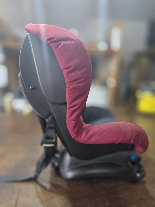 Vând scaun auto Maxi Cosi Mobi 9-25 kg
