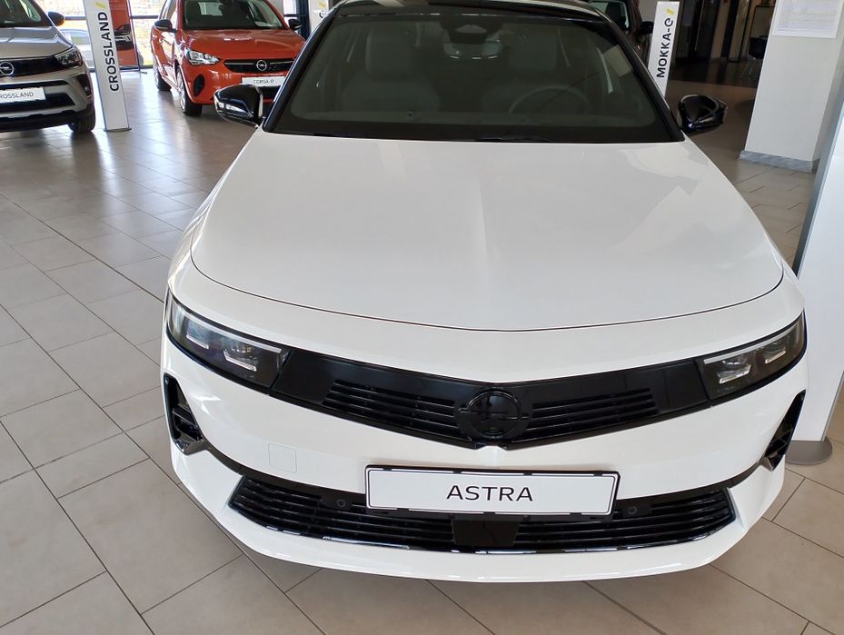 Опел астра 2022г праг ляв