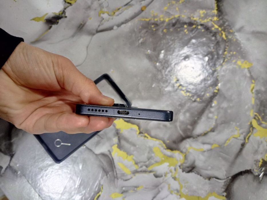 Xiaomi Redmi note 13 pro