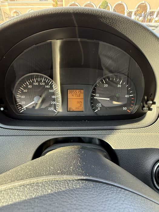 Mercedes Vito 113 , 7+1 Locuri