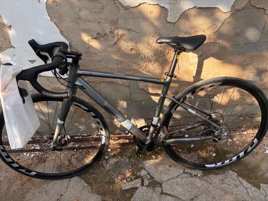 Продаю шоссейный велосипед