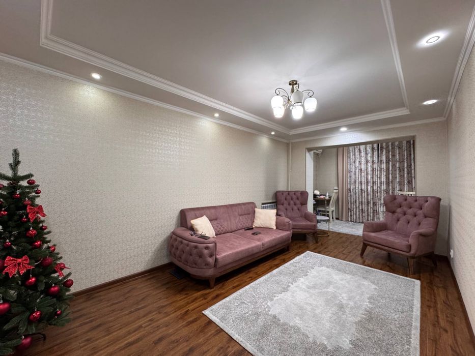 4/2/4 Буюк Ипак Йули Максим Горький метро Бий 80м2