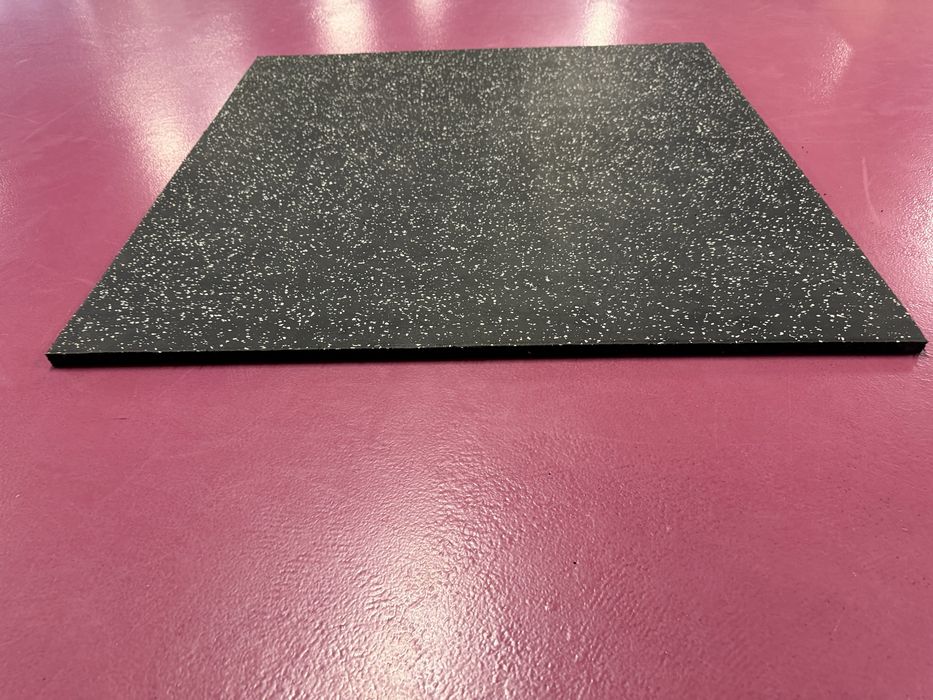 Гумена фитнес настилка - плочи 1х1м.,дебелина 1,5см