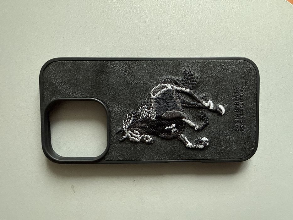 Чехол на iphone 16 pro