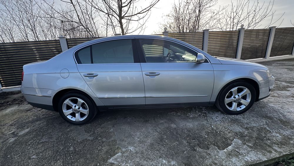 VOLKSWAGEN Passat 0 — imagine 2