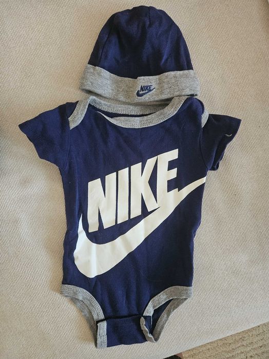 Боди с шапка на Найк