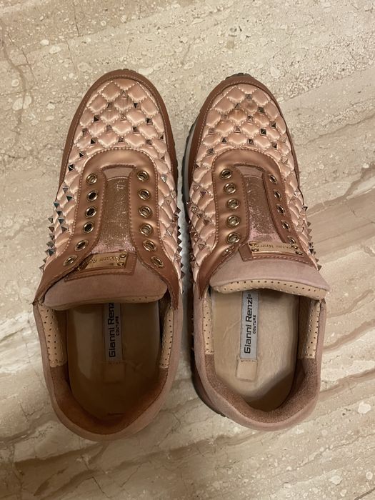 Обувки р розов цвят с капси