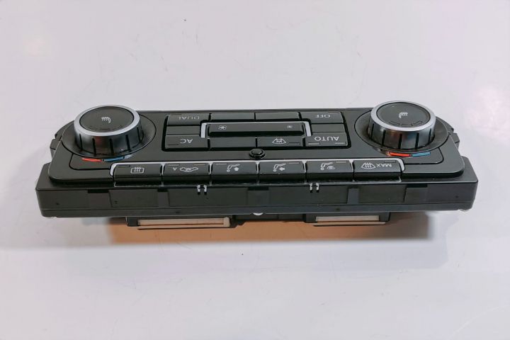 Panou clima 5K0907044CC Volkswagen VW Passat CC prima generatie