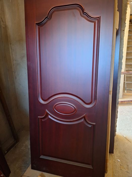 Межкомнатные двери из дерева