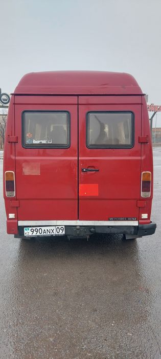 Продам бусик 4 месный дизель автомат