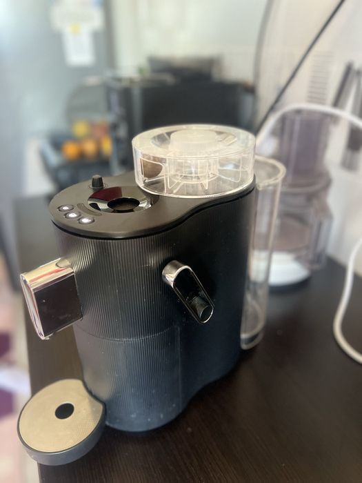 Vand aparat cafea Coffeb ,stare foarte buna