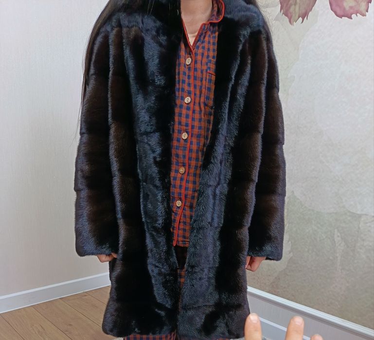 Продам настоящую норковую шубу