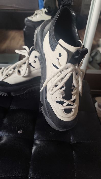 Adidași gheata mărime 42