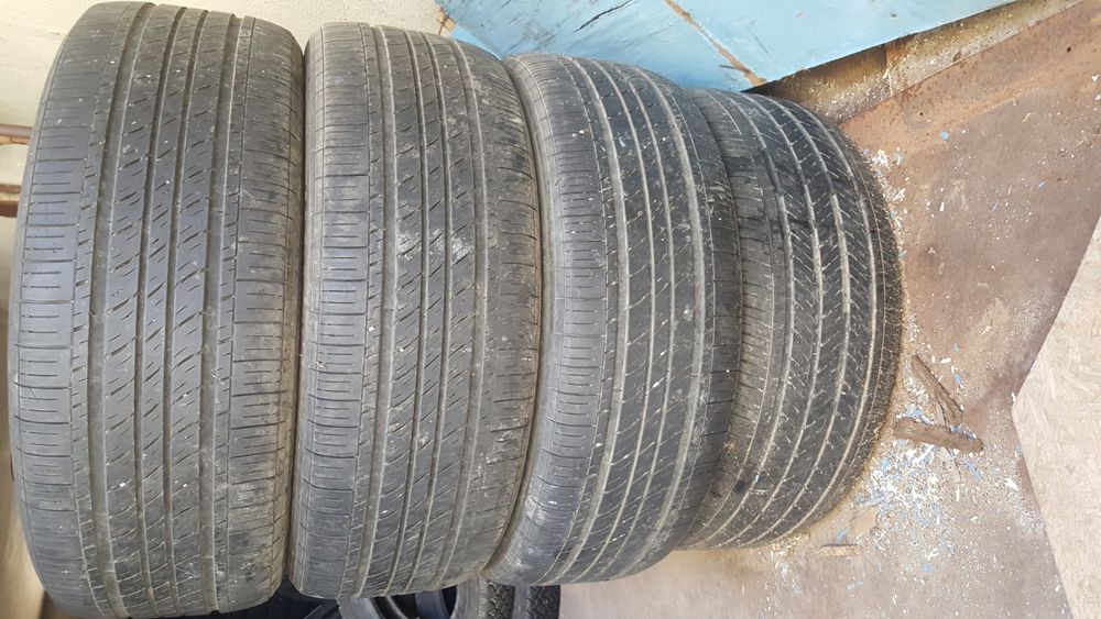 Гуми 235 65 17 4 броя мишелин
