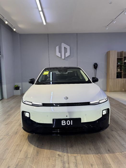 Leapmotor B01  elektr premium NALICHI BOR 3yil garantiyasi bilan