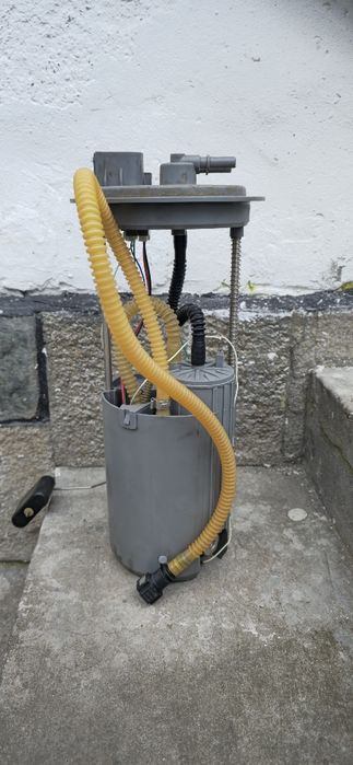 Бензинова помпа за Каптива бензин