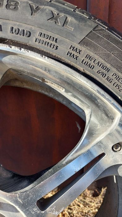 Шины 225/45-R18 с дисками за 200000тг