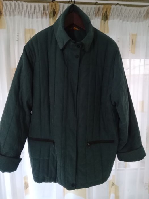 Haină matlasată damă XXL,Marca C&A Stare impecabilă!