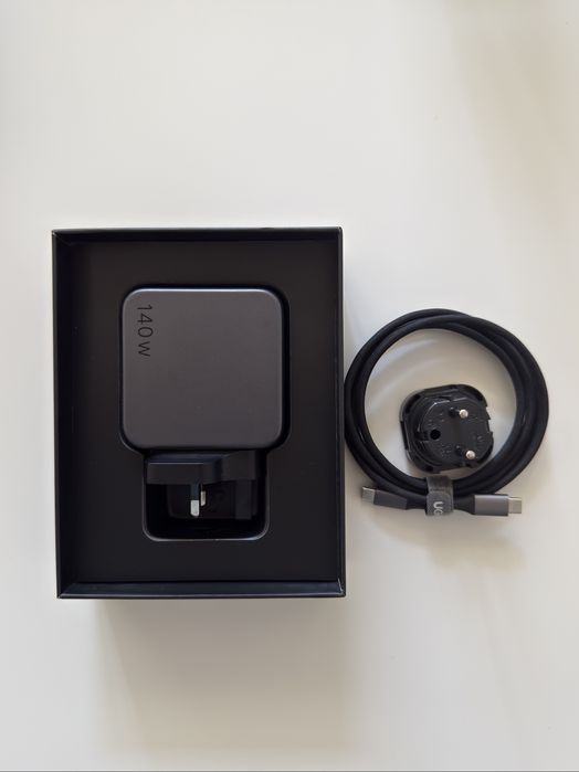 Ugreen Nexode 140W GaN зарядно