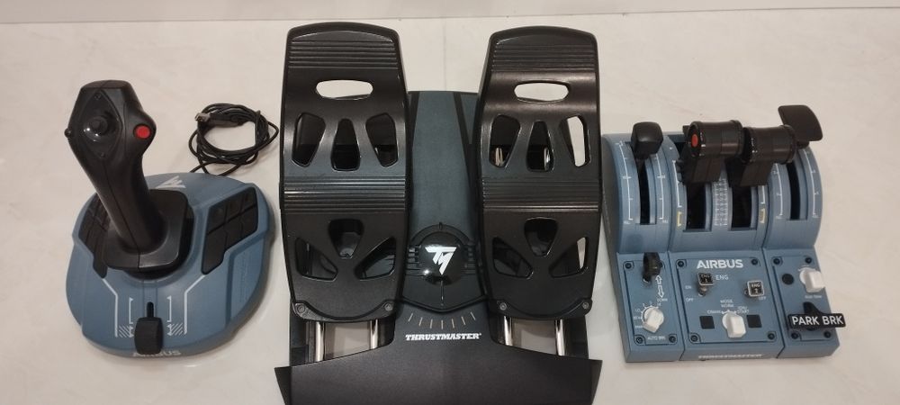 Джойстик, руд, педали для авиасимулятора!