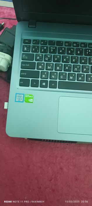 Noutbuk ASUS sotiladi