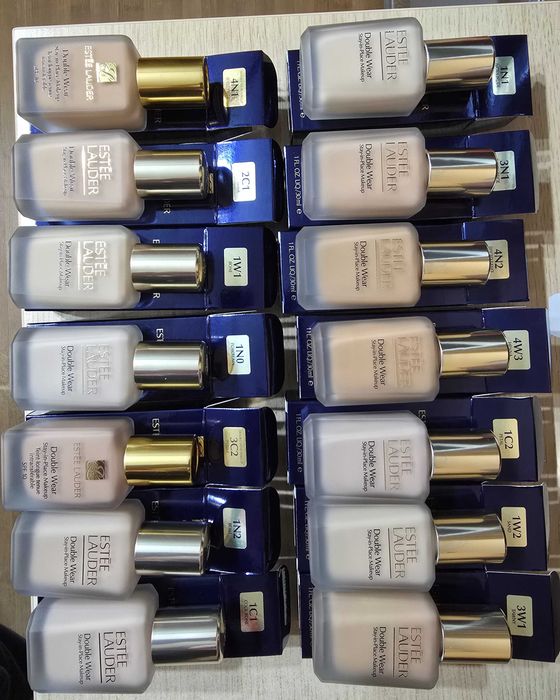 Estee Lauder fond ten-lot 14 buc