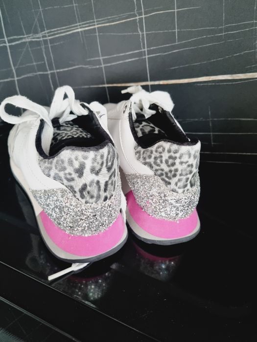 Дамски маратонки geox