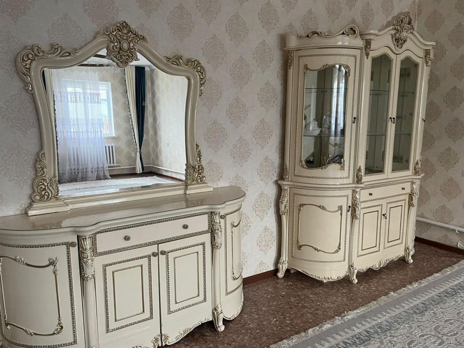 г. Атырау продам сервант