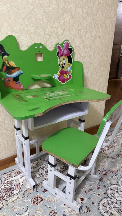 Продам парту со стулом