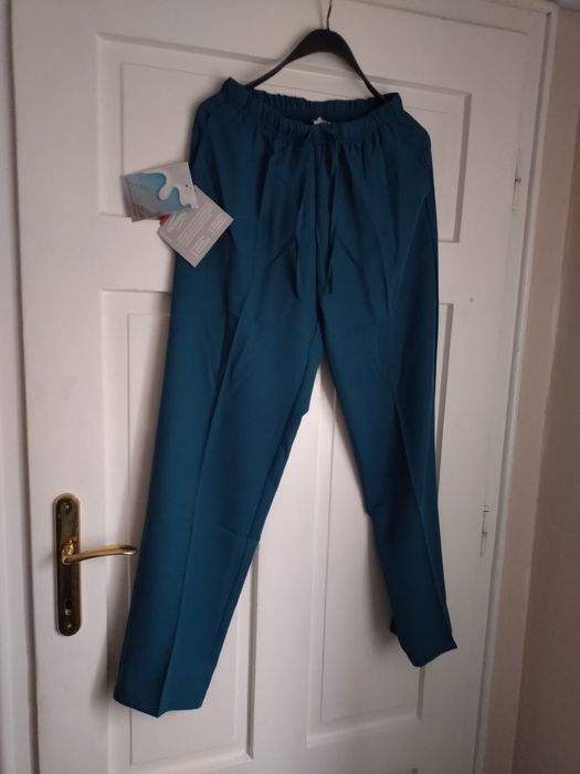 Работно облекло, цвят петролно зелено