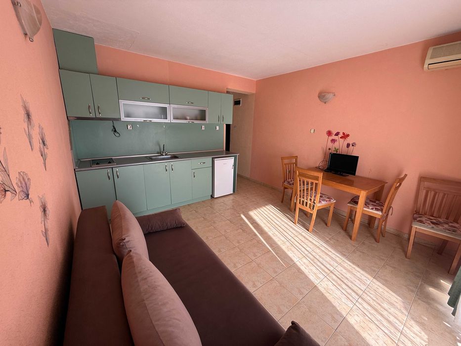 Продава се Двустаен апартамент в Свети Влас - 62 кв.м за 732 €/кв.м - Снимка #2
