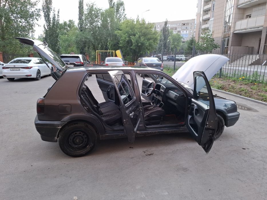 Продам Гольфа 3...