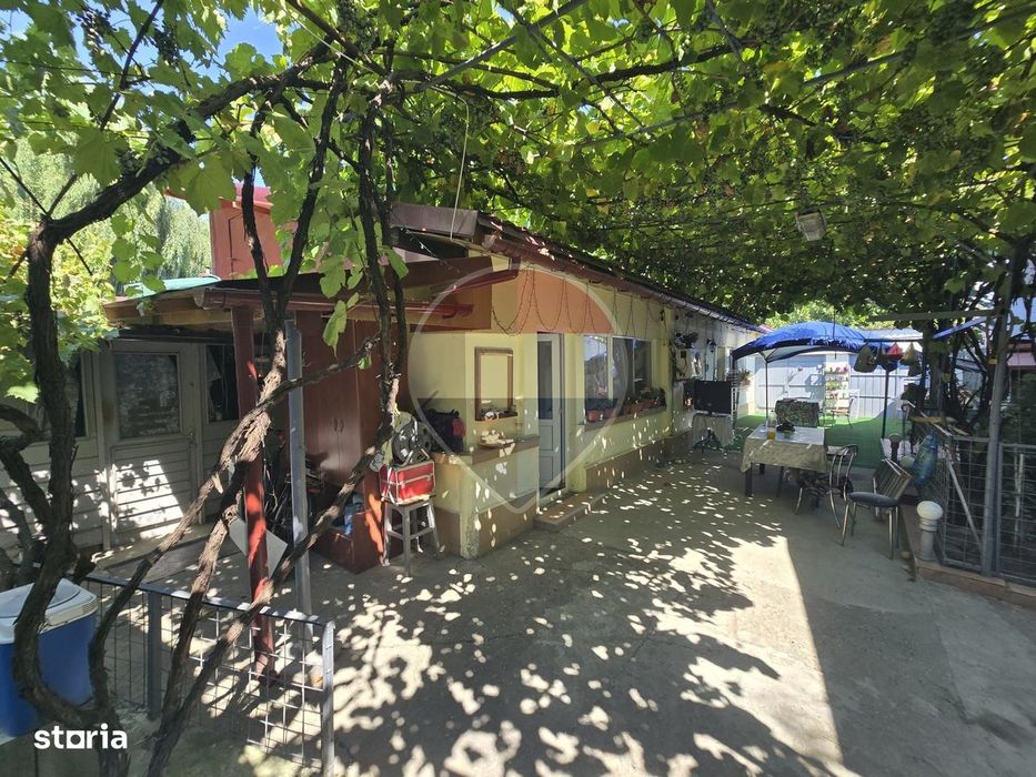 Casă / Vilă cu 4 camere de vânzare în zona Prelungirea Ferentari