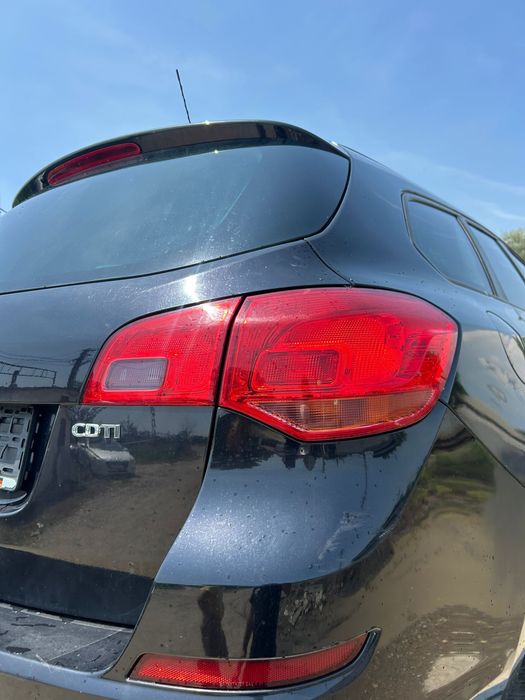 Injectoare Opel Astra J 1.7 CDTI 2011