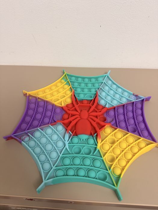 Vand popituri mici si mari